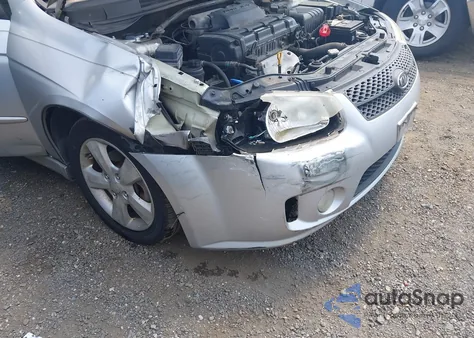 2008 Kia Spectra5 Sx z USA, uszkodzony, nr VIN KNAFE161585016062